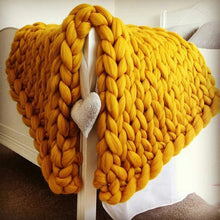 Load image into Gallery viewer, 2019 Nordic coarse wool hand-woven blanket  knitted    sofa cover  thick  Christmas gift